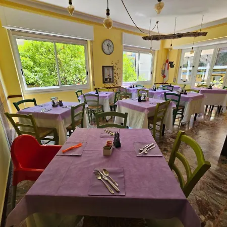Hotel Pina Laigueglia
