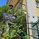Pina Hotel 2*