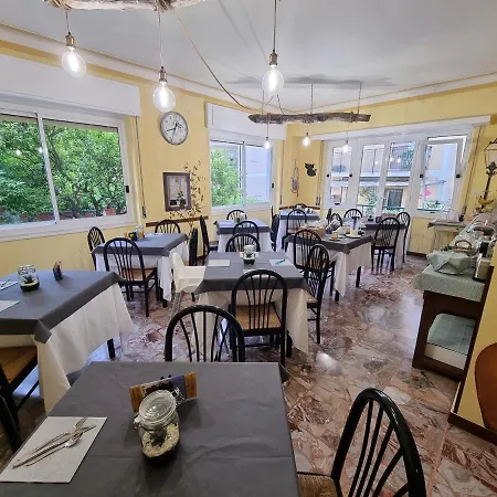 Hotel Pina Laigueglia